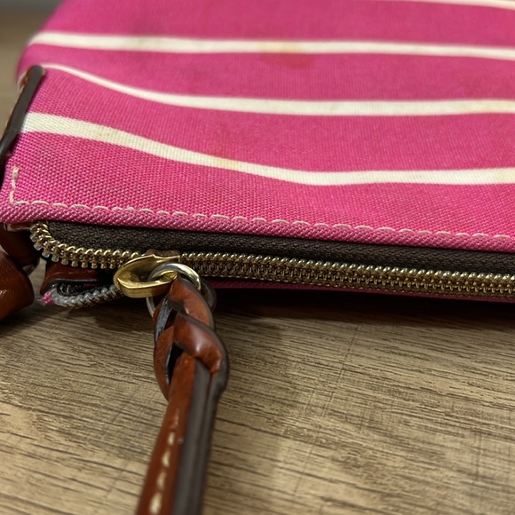 Dooney and Bourke, pink white striped canvas bag Crossbody - Picture 15 of 16